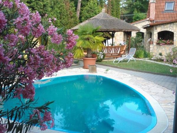 Mediterrán Apartmanház Szántód