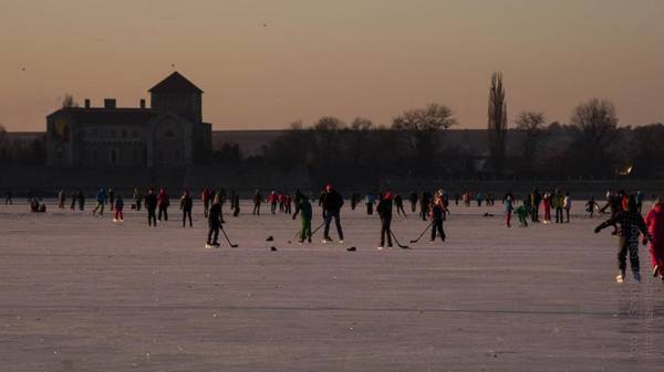 Sirály Panzió Tópart
