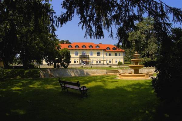 Castle Hotel Grof Degenfeld