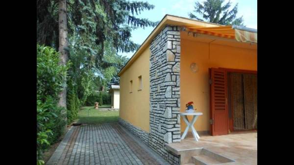Cozy Family Cottage at the Lake