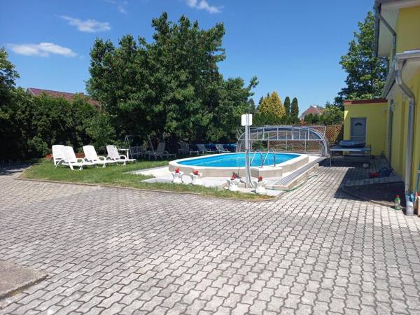 Barbara Wellness Pension