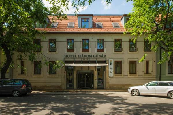 Hotel Három Gúnár