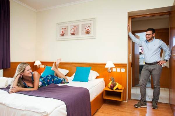 Holiday Club Apartman Hotel