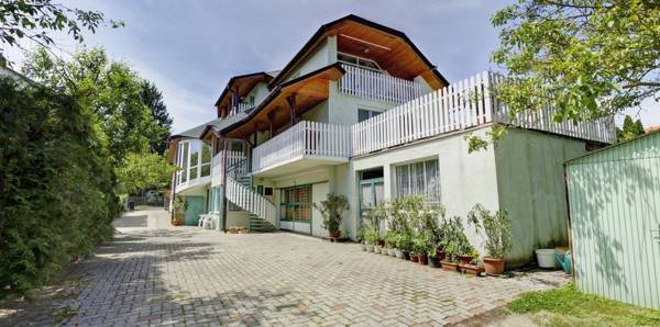 Apartment Gyapay Heviz