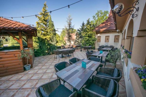 Platan Garden Rooms & Restaurant