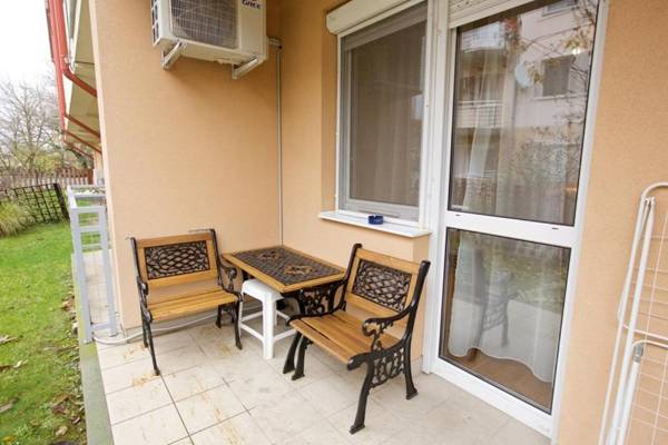 Zoli Apartmanok-Maya Kölcsey 34-36