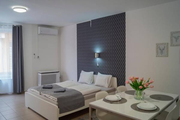 East Side Corner - Apartment 2