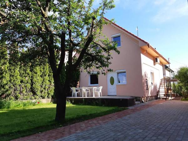 Rózsa Apartment