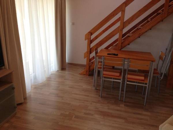 Lovagvár Apartments