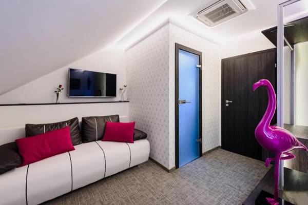 RQ Boutique & Unique Hotel