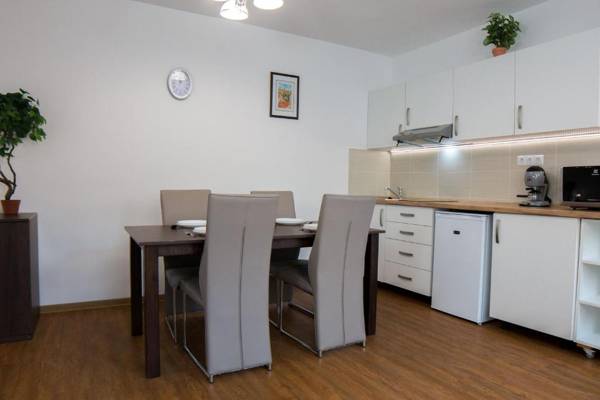 Mecset Apartman