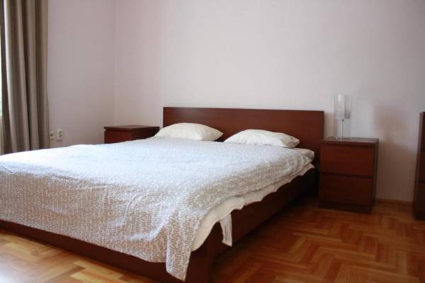 Alessia Apartment City Center