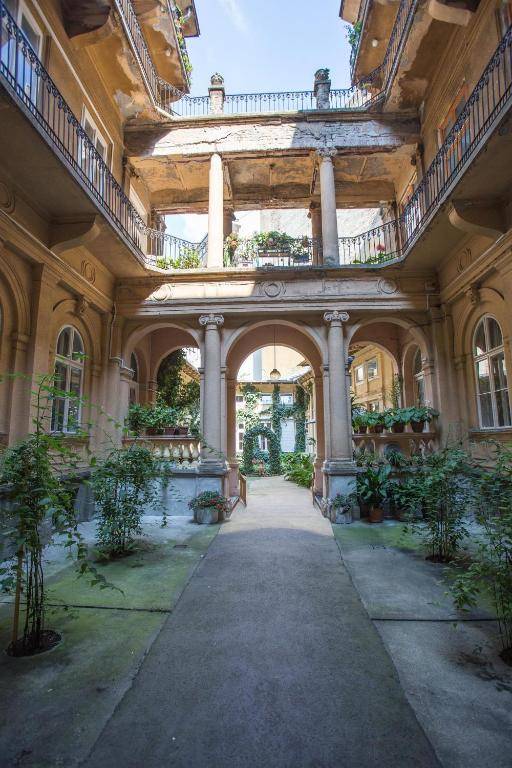 OASIS Guest House Budapest