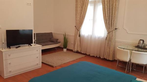 Ékszerdoboz A Budai Vár Alatt