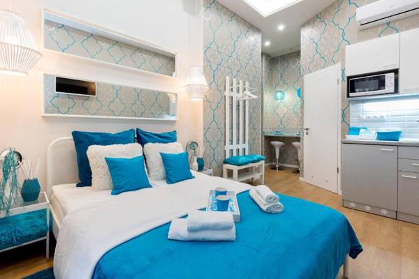 Budapest Holidays Harmony