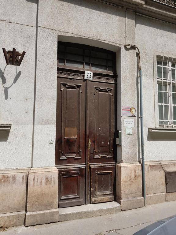 Budapest Holiday Colours