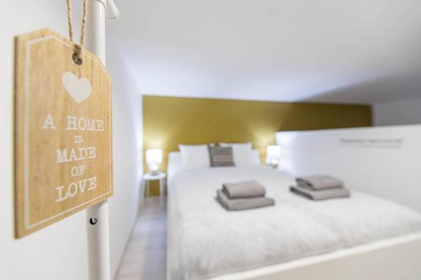 happy home Budapest JOY