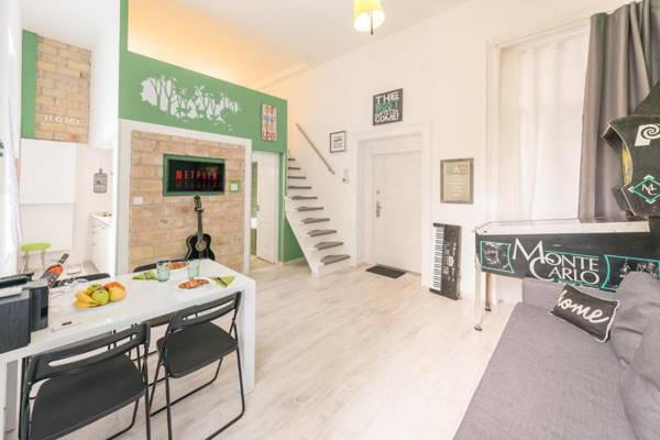 happy home Budapest FOX