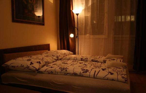 Margaret Bridge Studio Apartment