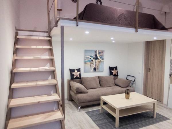 Goldcentral Apartment Gozsdu