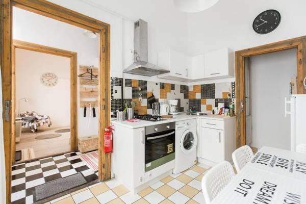 Kazinczy 10 Apartment