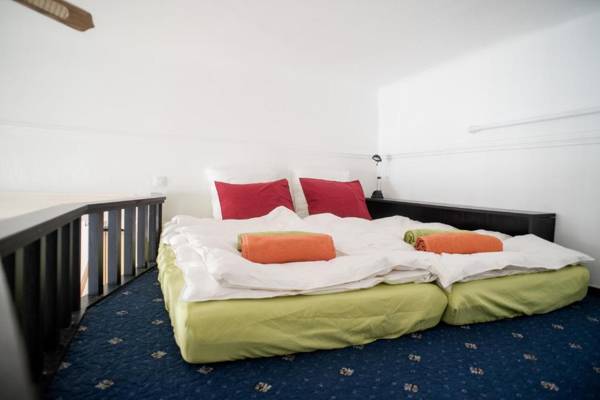 Palace Trees Apartment