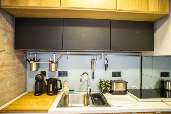 Very stylish and fresh studio home in the center