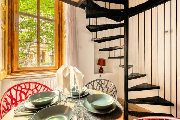 Liszt Designer 2Bedroom Center Apartment