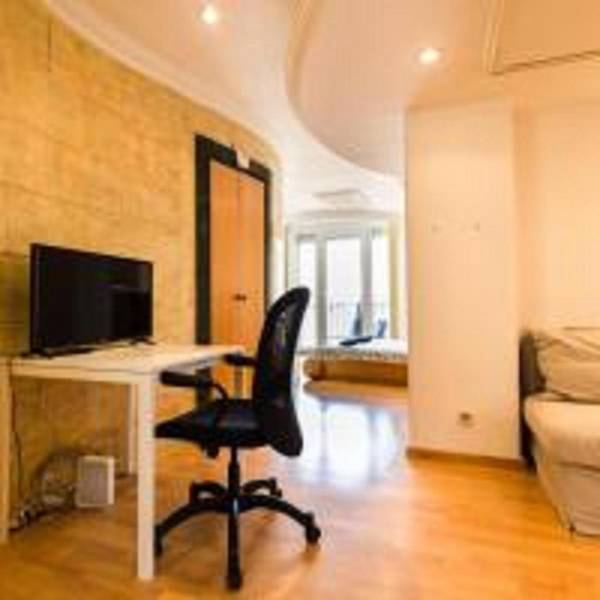 Workspace - 	Premium Serviced Residences- Nyari Pal Utca
