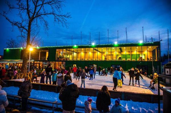 BL YachtClub & Apartments