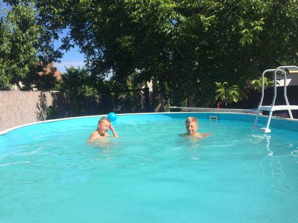 Famvarga Apartmanház