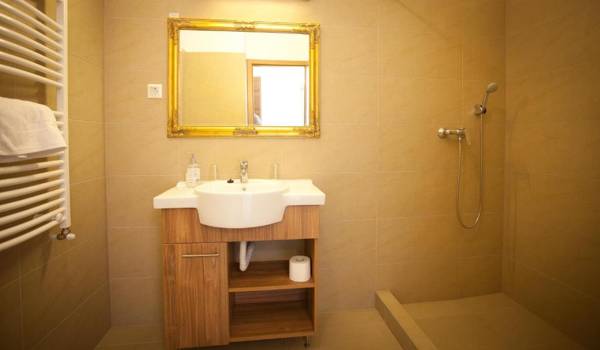 Angyal Borászat és Panzió