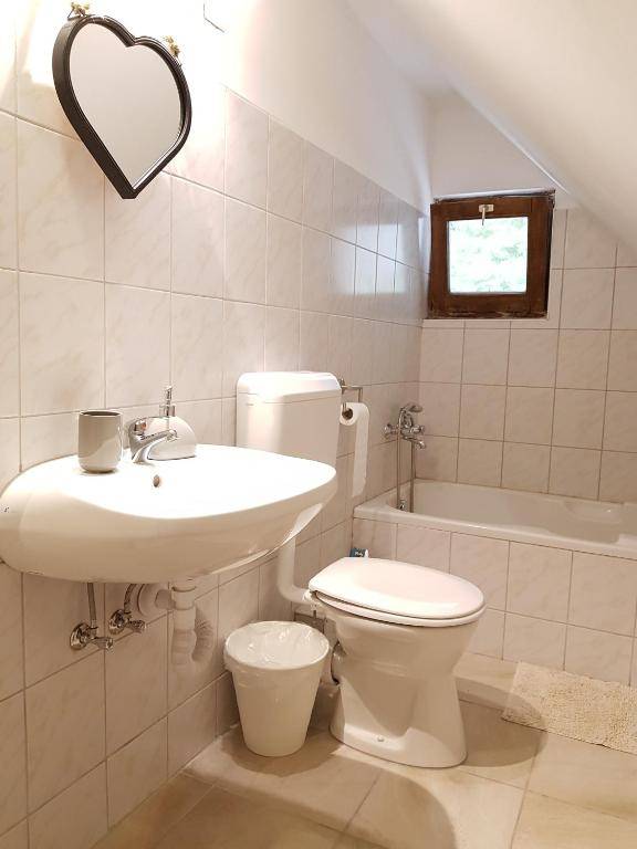 Kilátás a tóra Apartman