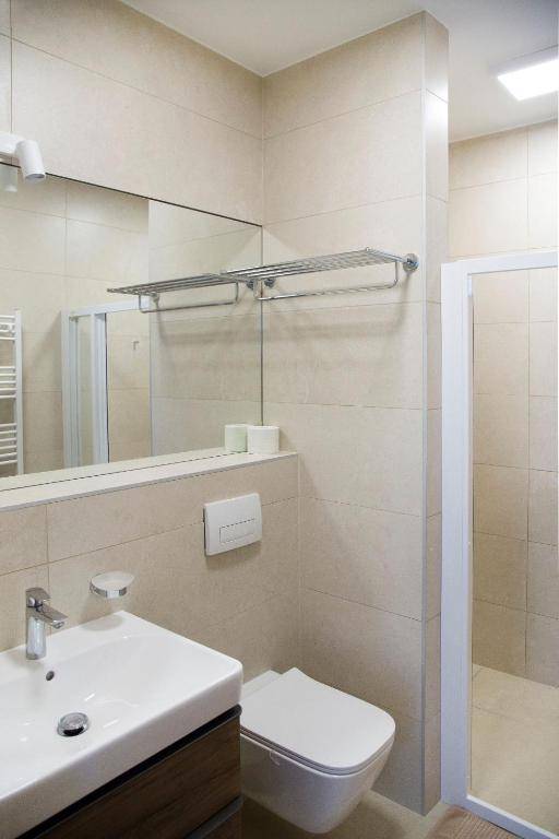 GLASHÜTTE Kisújbánya Vadászház