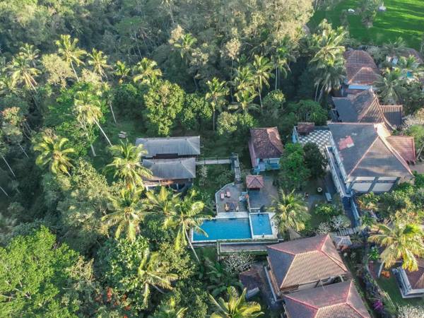 Puri Saron Hotel Madangan - Gianyar