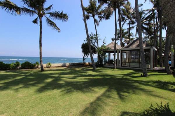 Villa Samudra Luxury Beachfront