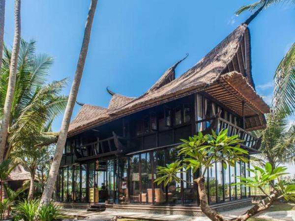 Most Exotic Beachfront Villa Keong