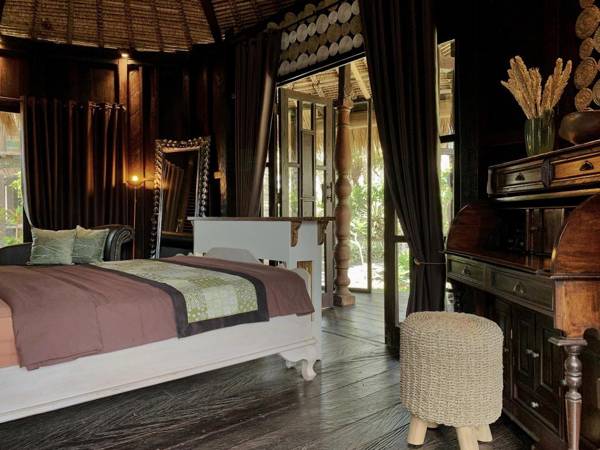 Most Exotic Beachfront Villa Keong