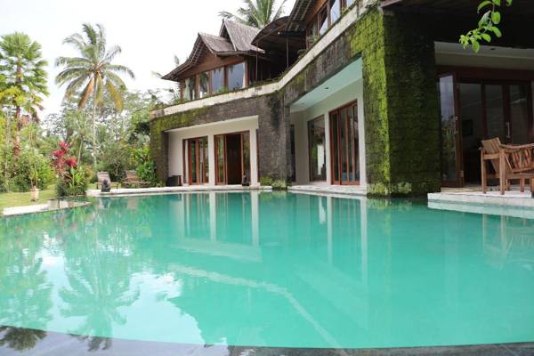 The Alise Villa Calm & Romantic 3 Bedrooms Villa