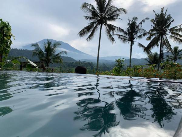 Gladak di Uma Sidemen