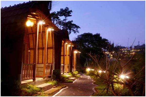 River View House