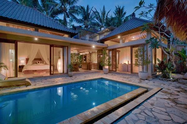 4BR Villa with Pool close to Ubud Center