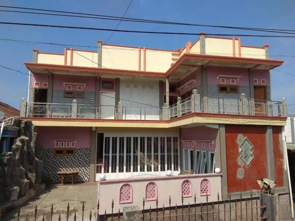 RedDoorz near Desa Wisata Tambi Dieng