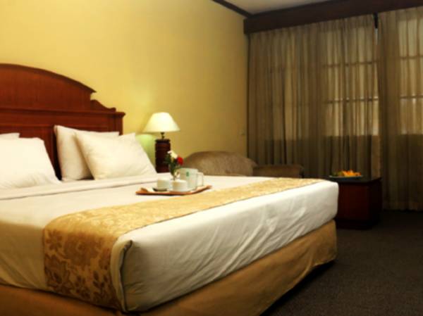 Siantar Hotel Parapat