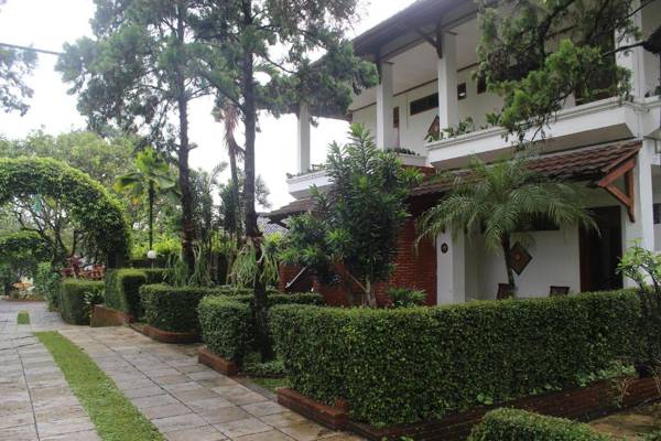 TAMAN SARI HOTEL DAN RESORT