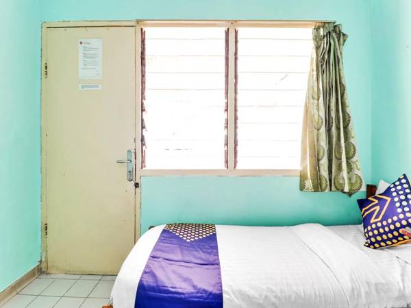 SPOT ON 90003 Villa Tawang