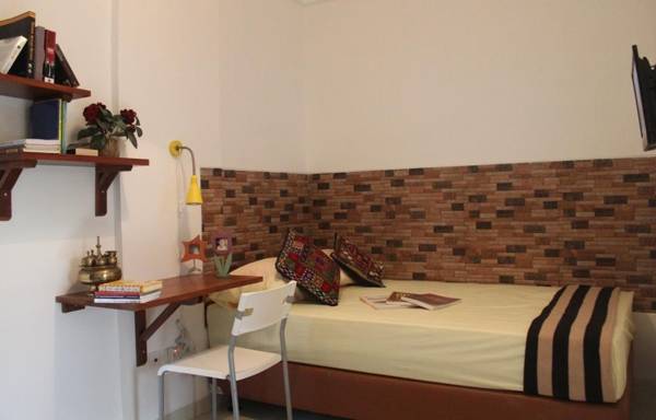 Oasis Studio Hotel Dua Male Only Hotel