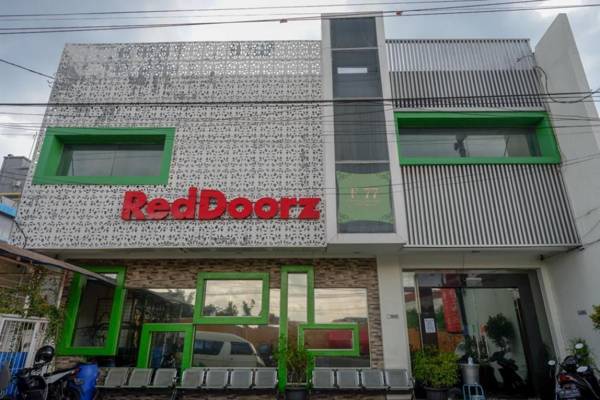 RedDoorz Plus near Malioboro Area