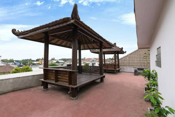 OYO 1242 Penginapan Rb Syariah