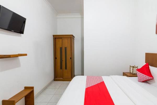OYO 1242 Penginapan Rb Syariah